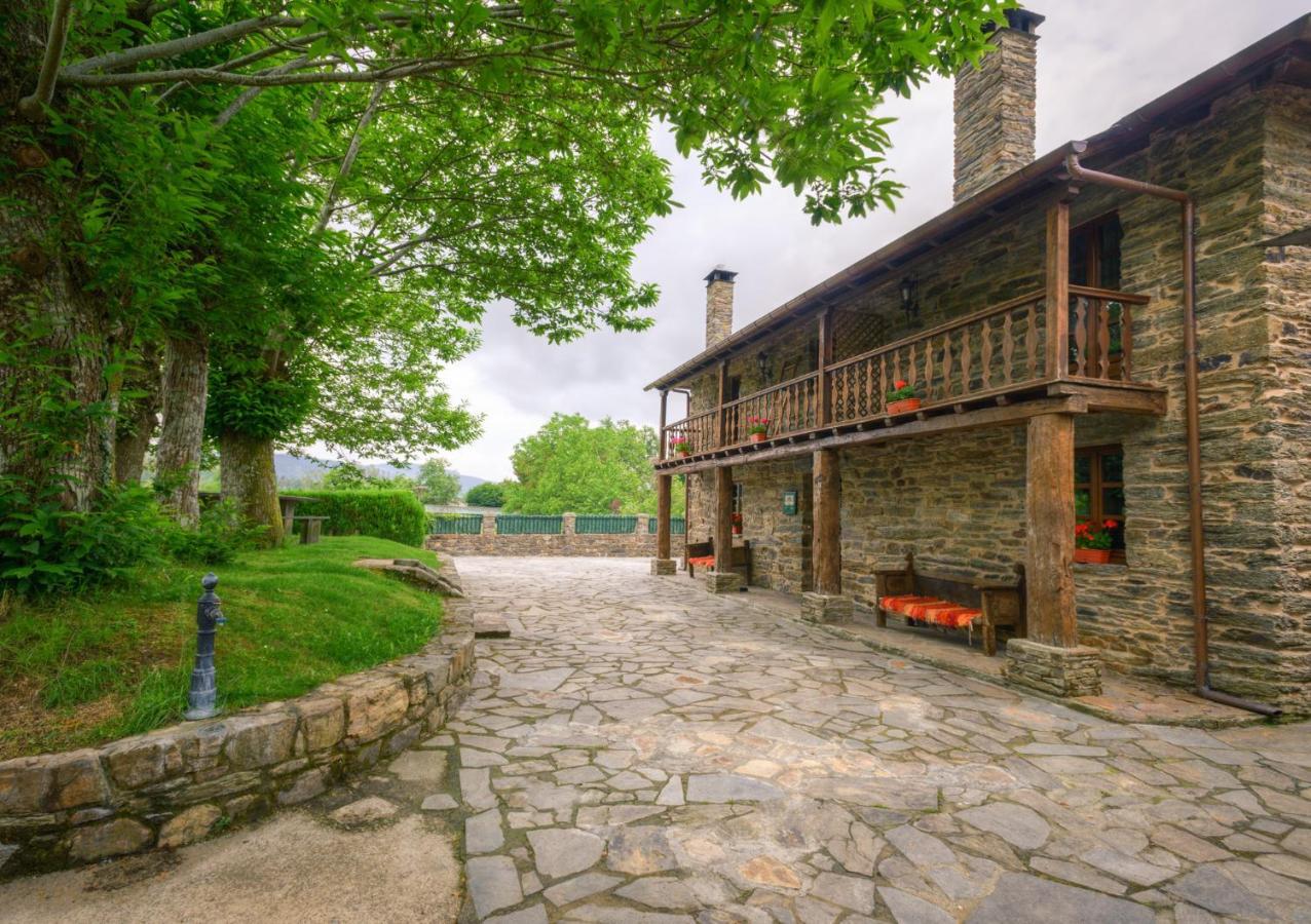 Casa Bouza Guest House Becerrea Bagian luar foto